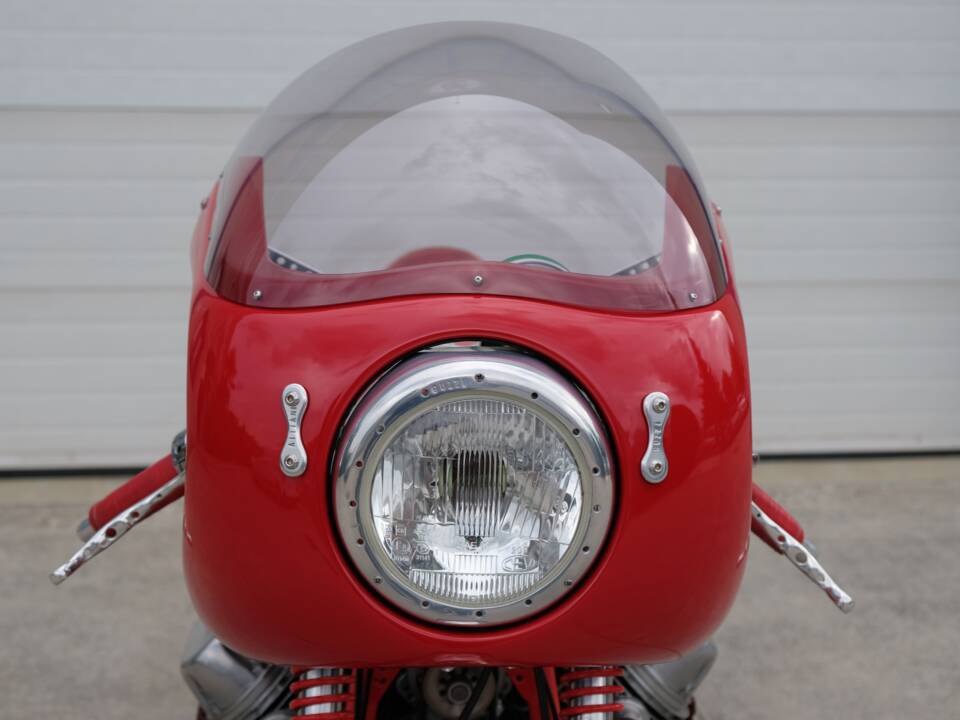 Image 7/44 of Moto Guzzi DUMMY (1972)