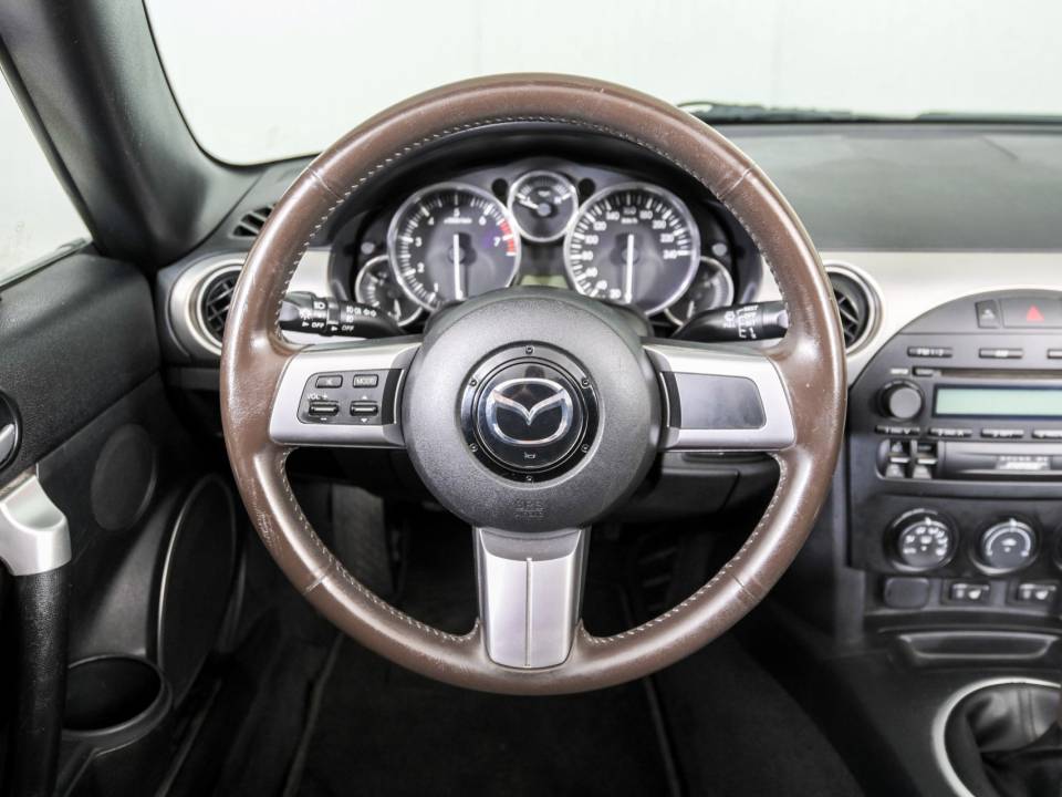 Immagine 5/50 di Mazda MX-5 1.8 (2008)