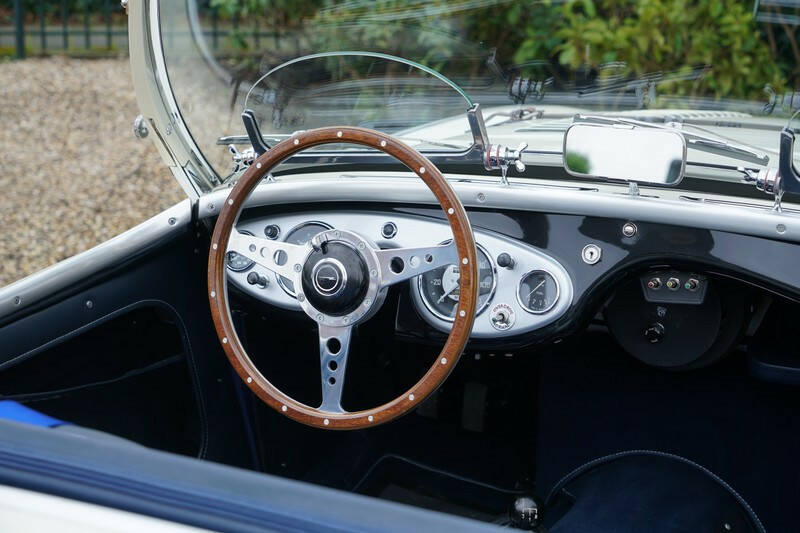 Image 33/50 of Austin-Healey 100&#x2F;4 (BN1) (1955)