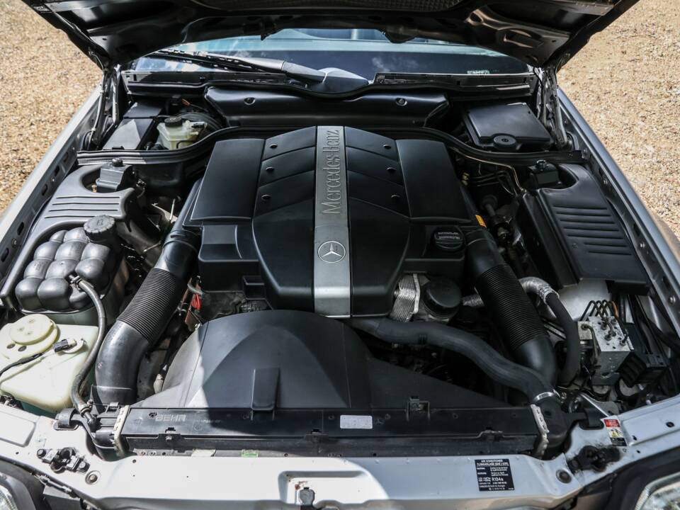 Bild 19/31 von Mercedes-Benz SL 280 (2000)