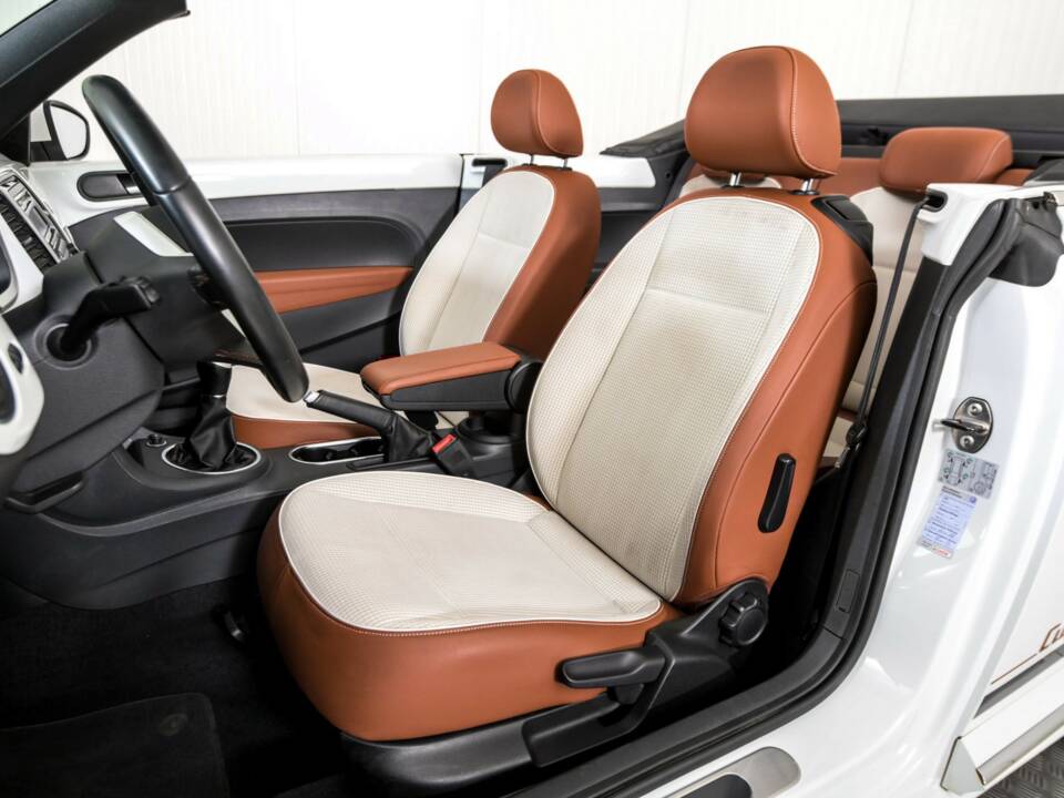 Imagen 15/50 de Volkswagen Beetle 1.2 TSI (2014)