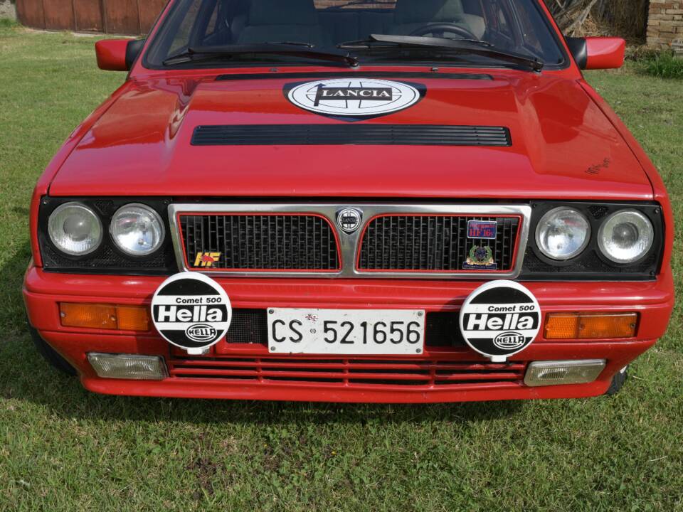 Bild 5/55 von Lancia Delta HF Integrale (1992)