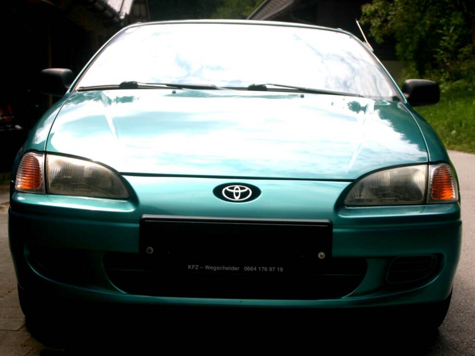 Image 2/51 of Toyota Paseo (1996)