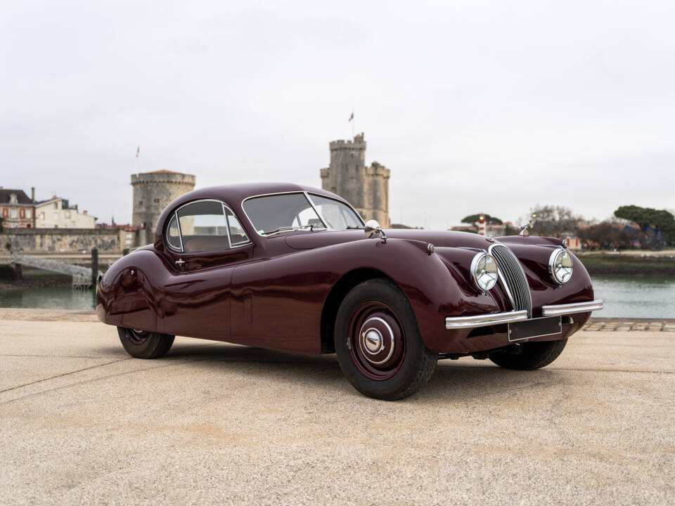 Afbeelding 7/50 van Jaguar XK 120 SE FHC (1952)