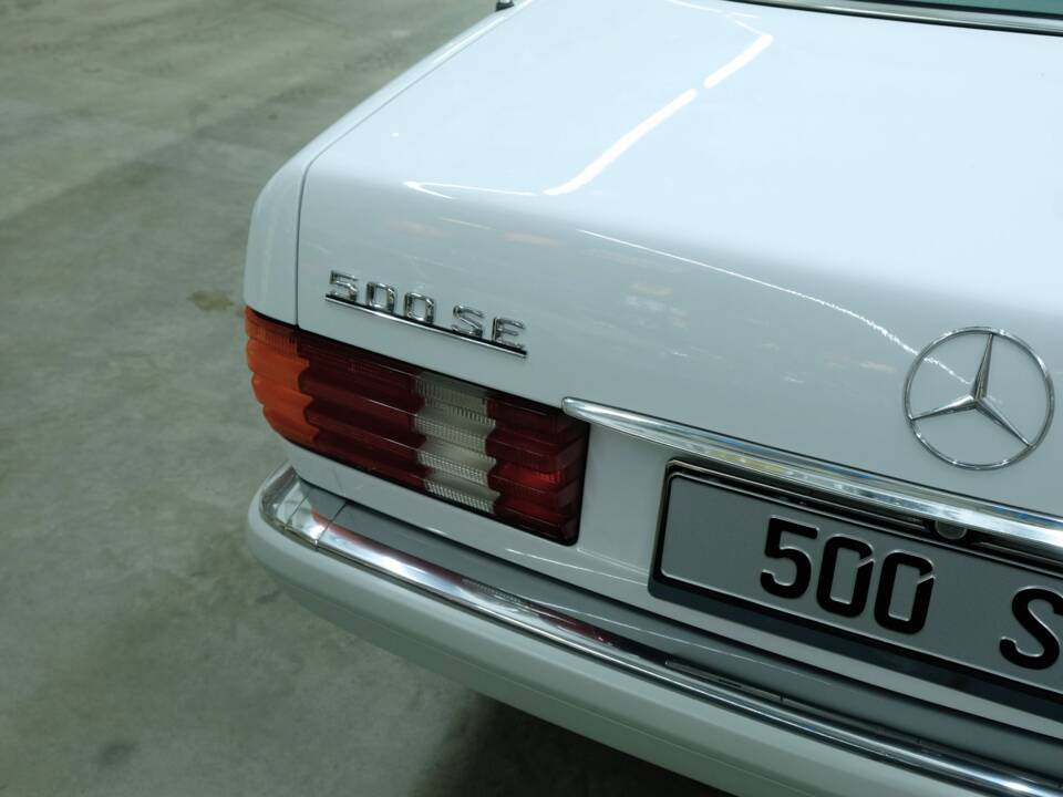 Bild 8/50 von Mercedes-Benz 500 SE (1990)