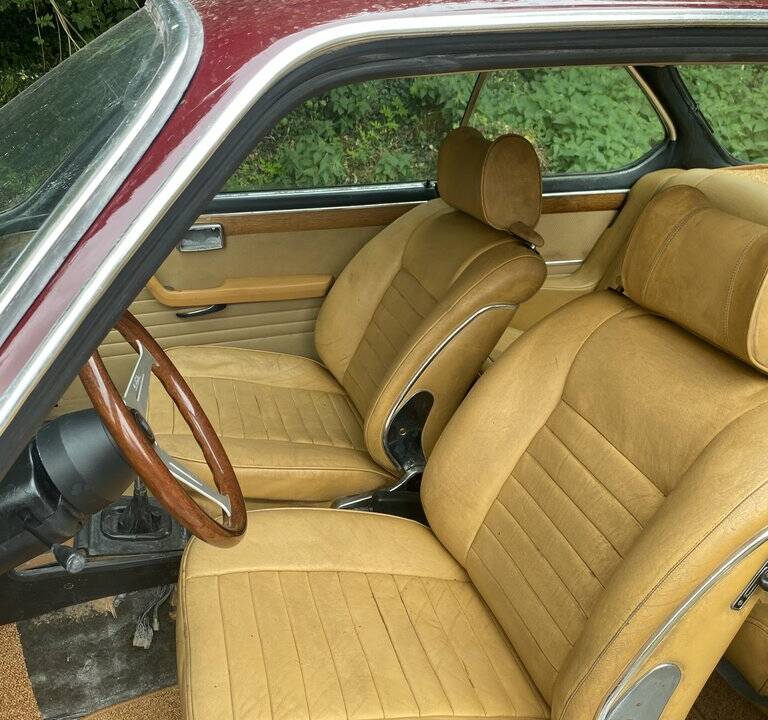 Image 5/8 of BMW 3.0 CS (1971)