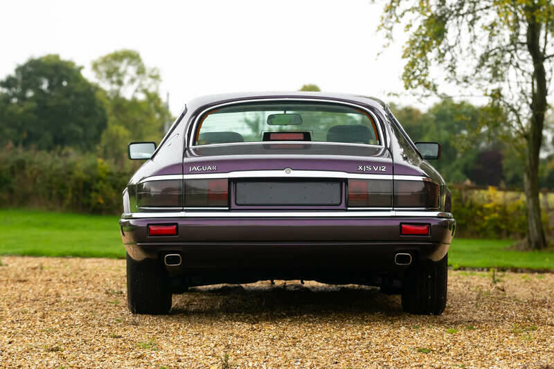 Image 9/50 de Jaguar XJS 6.0 (1993)