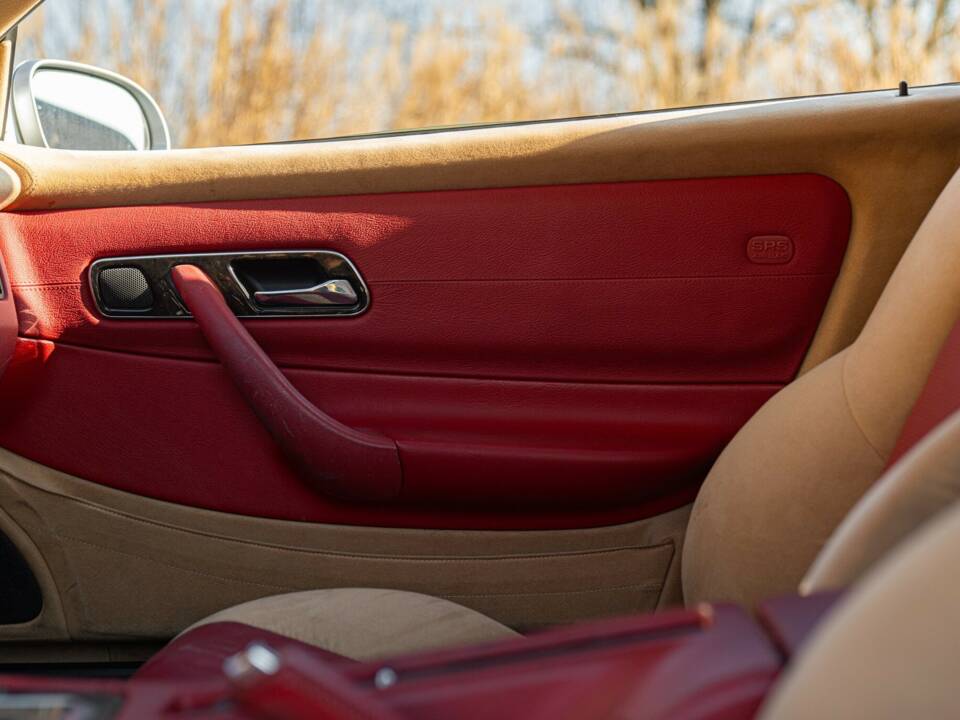 Image 30/50 de Mercedes-Benz SLK 320 (2001)