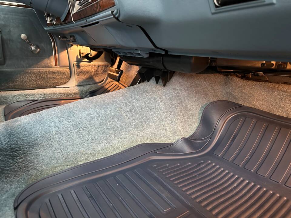 Imagen 35/64 de Oldsmobile Delta 88 Royale (1979)