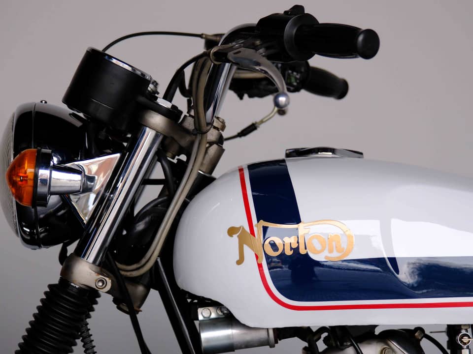 Image 47/83 of Norton 850 MKIII Roadster (1975)