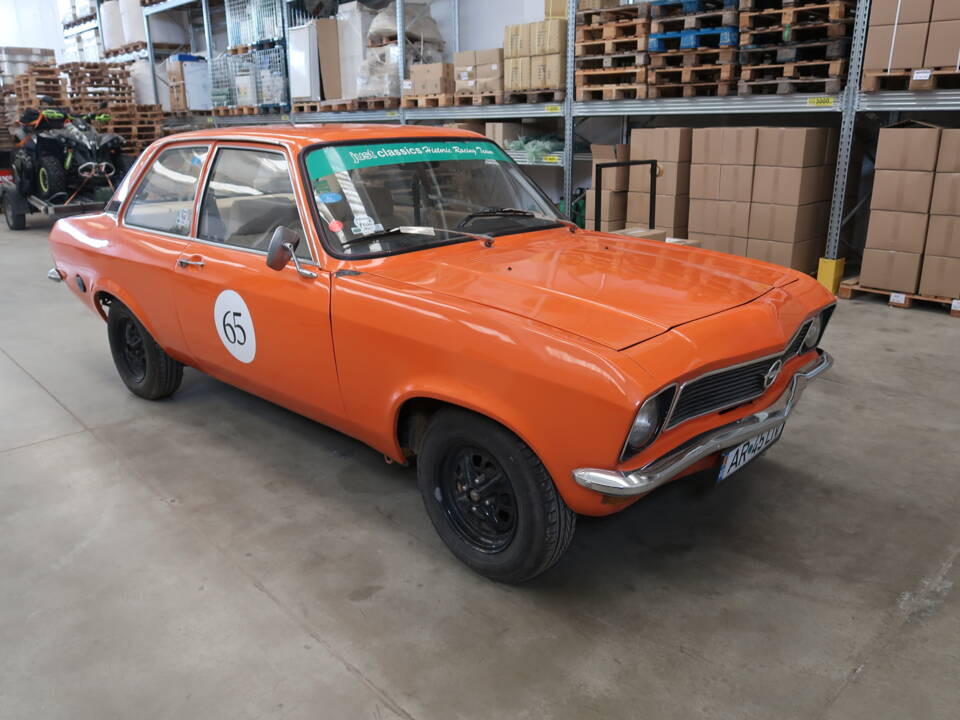 Bild 32/67 von Opel Ascona Caravan 1,9 S (1975)