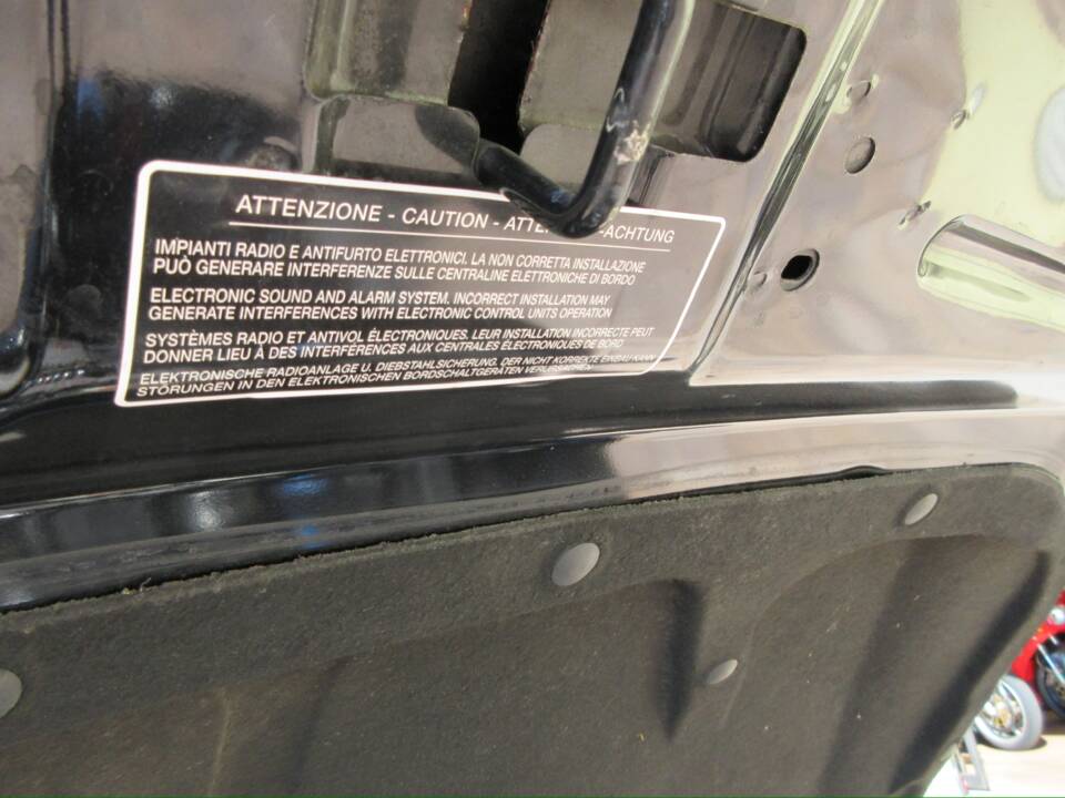 Bild 22/28 von Alfa Romeo 147 3.2 GTA (2004)