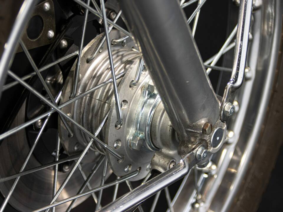 Imagen 37/50 de Honda CB 400 Four (1975)