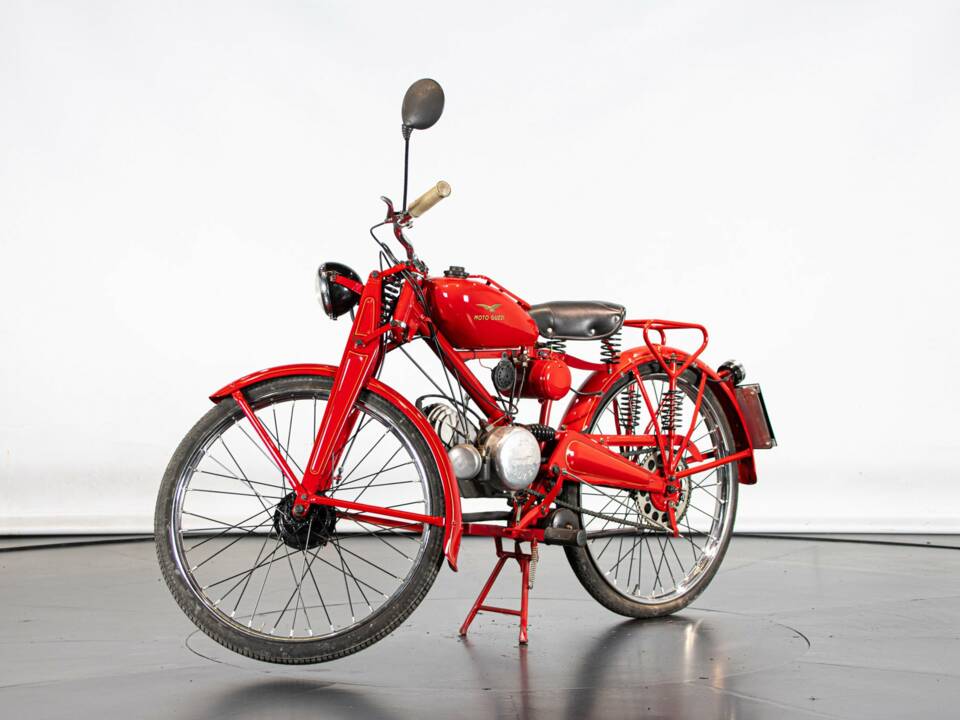 Afbeelding 2/50 van Moto Guzzi DUMMY (1948)