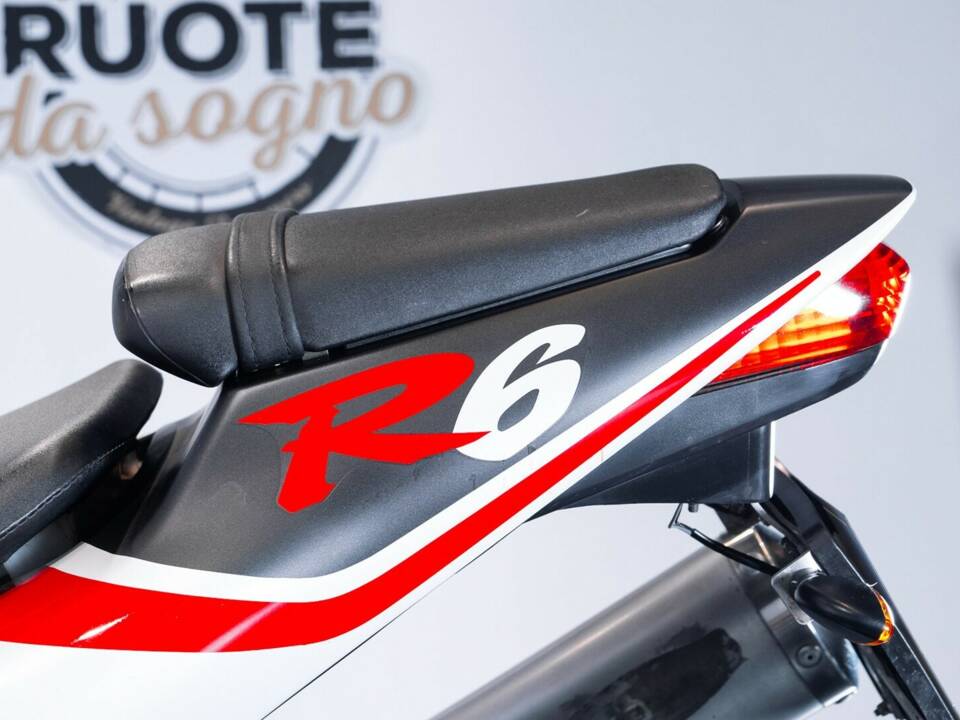 Image 11/49 of Yamaha YZF 600 R6 (1999)