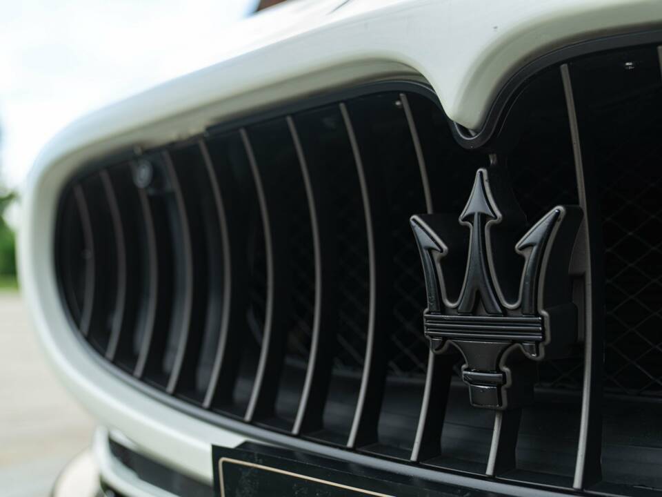 Bild 22/50 von Maserati GranTurismo 4.2 (2008)
