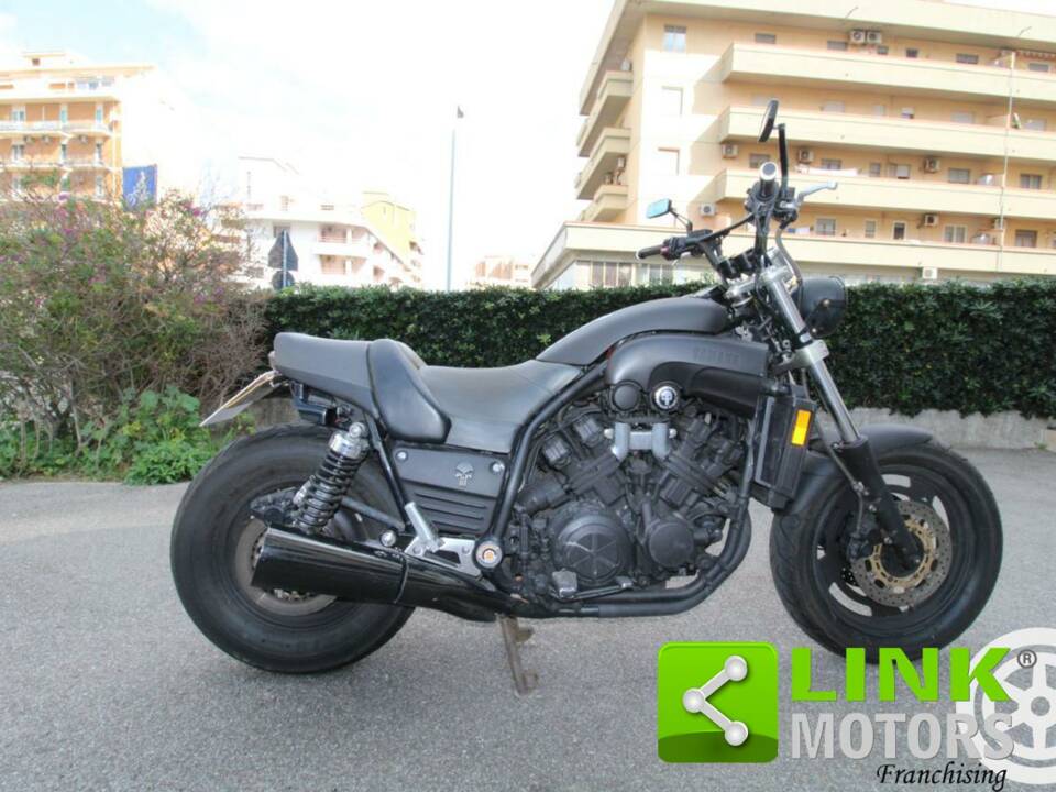 Image 6/10 de Yamaha DUMMY (1997)