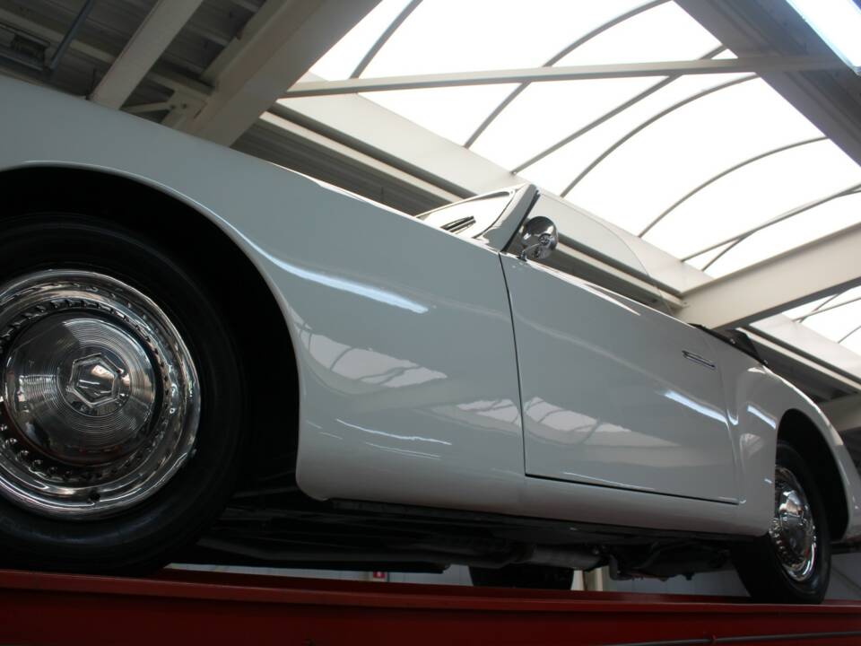 Imagen 8/50 de SIMCA 8 Sport (1950)