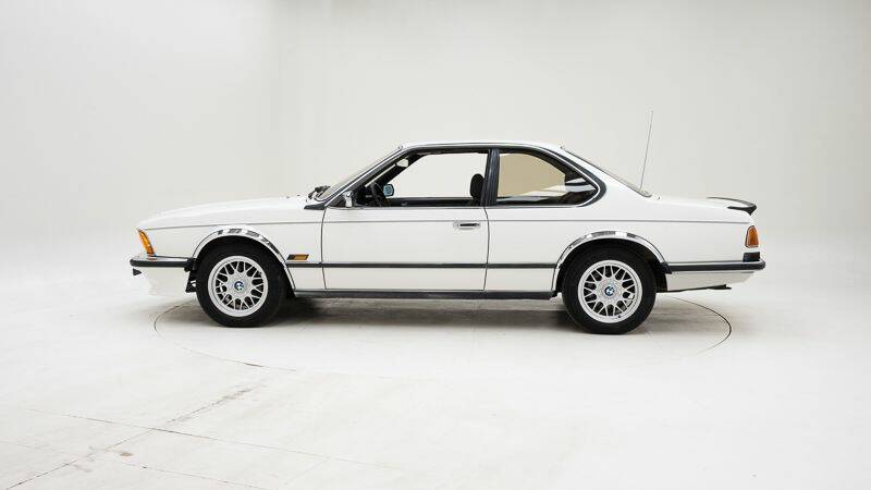 Image 8/15 of BMW 635 CSi (1986)