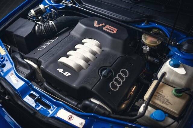 Image 14/15 de Audi S6 Plus Avant (1996)