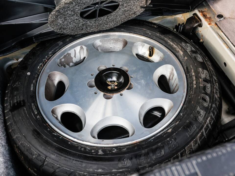 Image 41/43 of Mercedes-Benz SL 500 (1996)