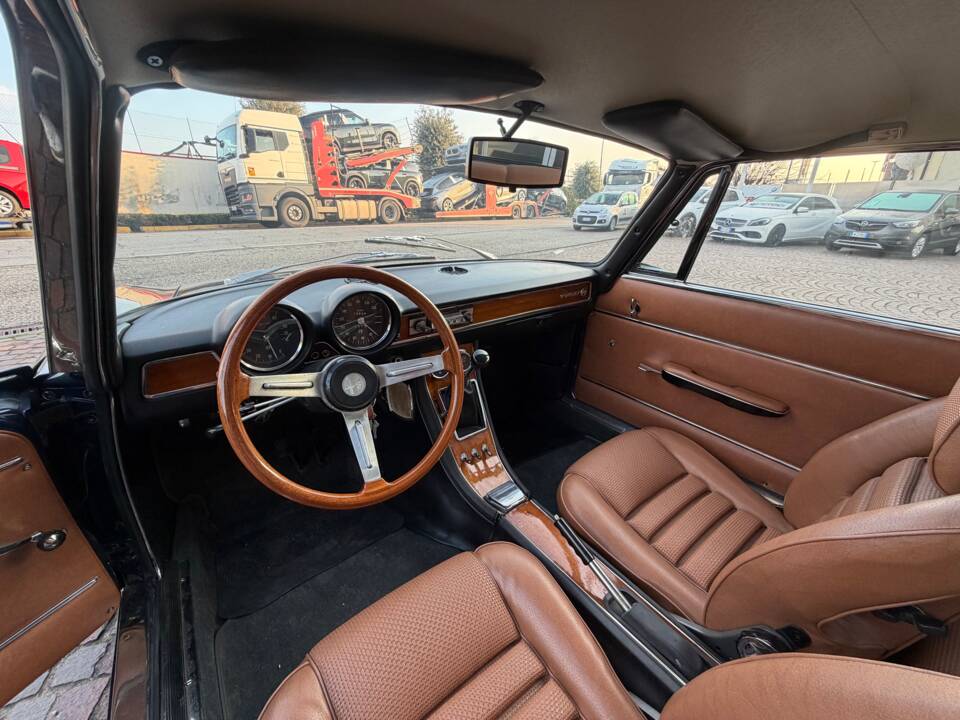 Image 17/27 of Alfa Romeo 1750 GT Veloce (1969)