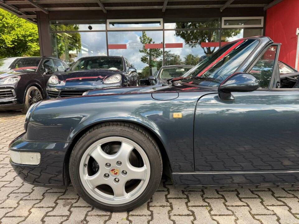 Immagine 3/40 di Porsche 911 Carrera 4 (1990)