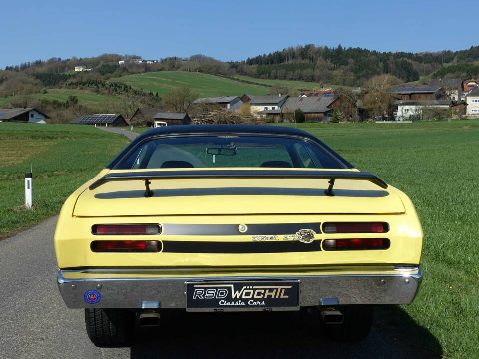 Image 21/57 of Plymouth Duster (1970)