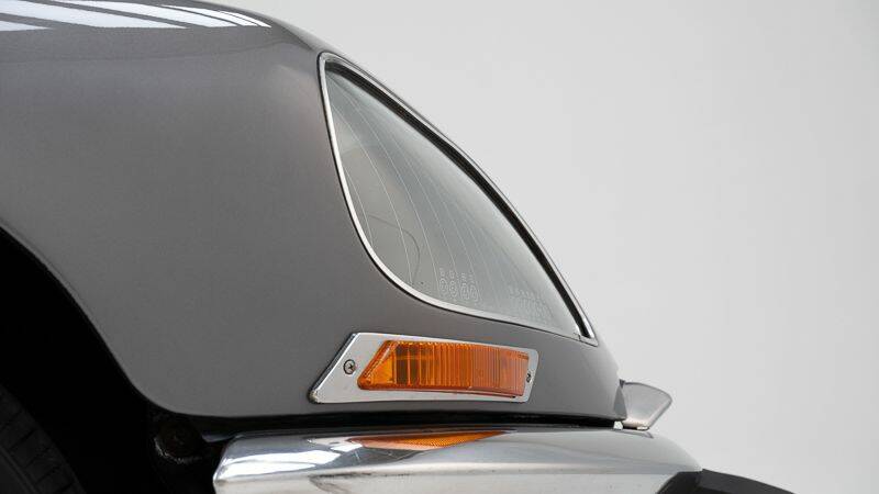Image 13/15 of Citroën DS 23 IE (1974)