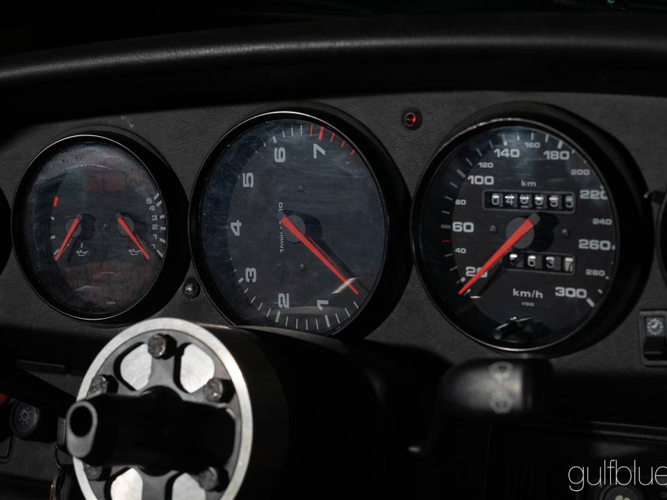 Image 38/49 of Porsche 911 Carrera RS Clubsport (1995)