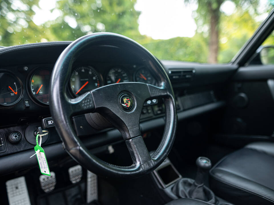 Afbeelding 56/64 van Porsche 911 Turbo 3.3 (1991)