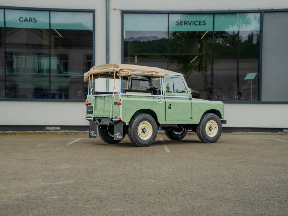 Image 24/30 of Land Rover 88 (1971)