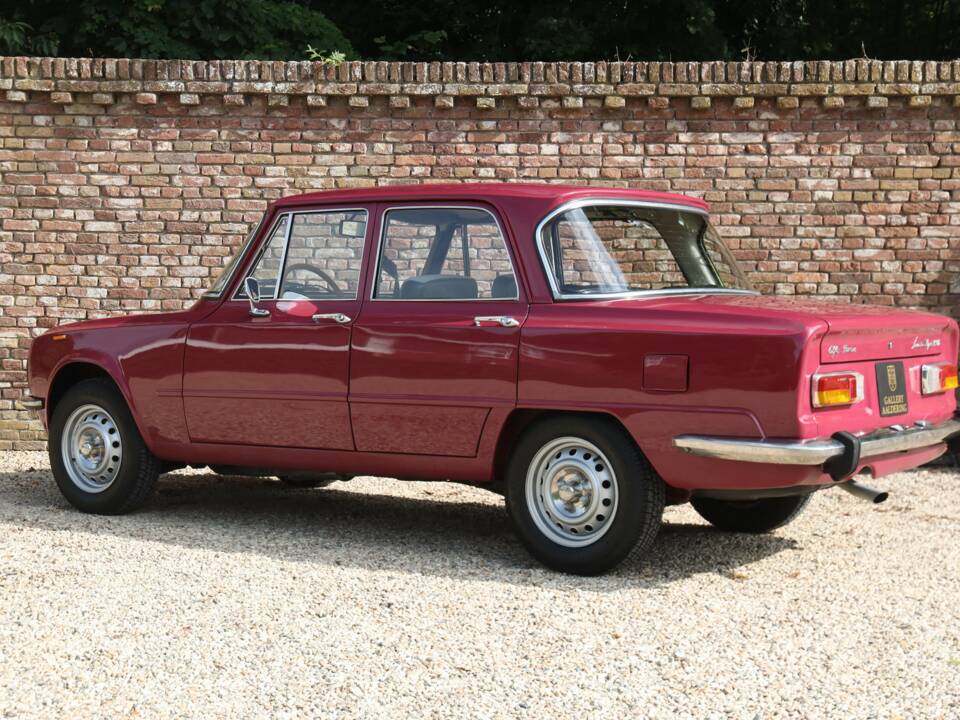 Bild 38/50 von Alfa Romeo Giulia Nuova Super 1300 (1975)