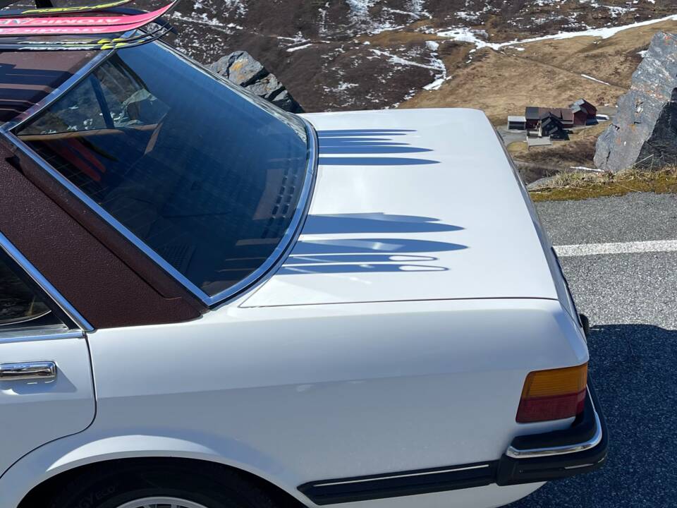 Image 22/62 of Ford Granada 2.8 (1977)