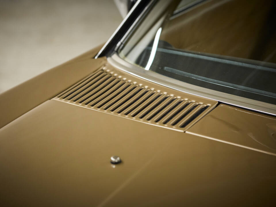 Image 36/99 of Mercedes-Benz 300 SL (1987)