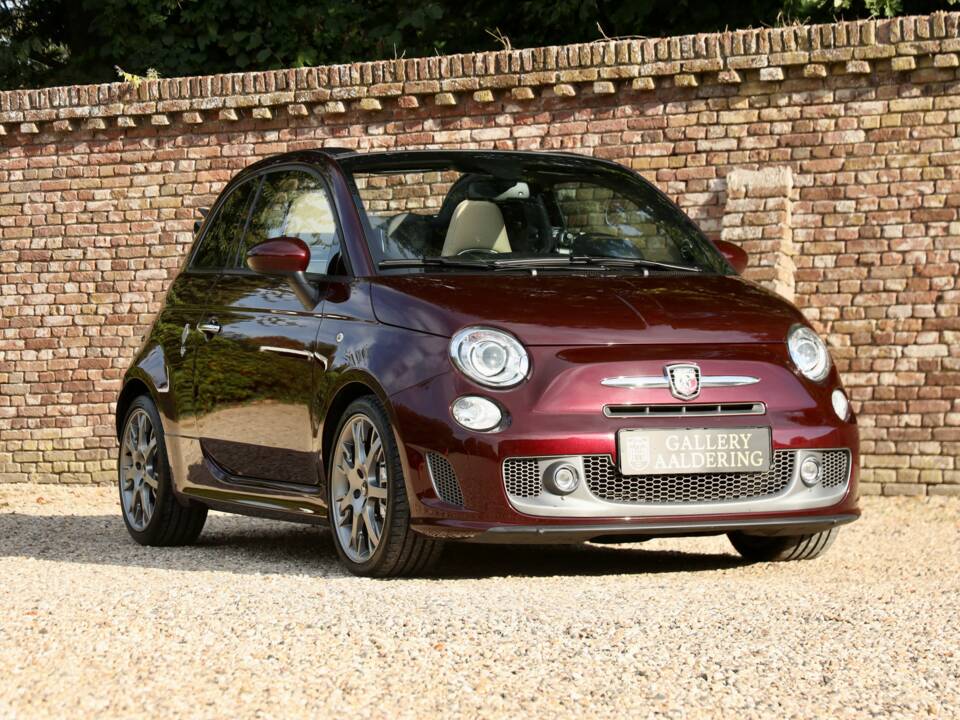 Immagine 41/50 di Abarth 695 &quot;Edizione Maserati&quot; (2013)