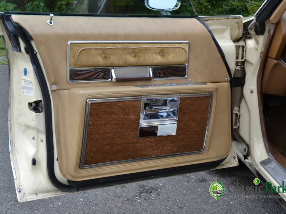 Immagine 12/50 di Buick Electra 225 Hardtop (1976)