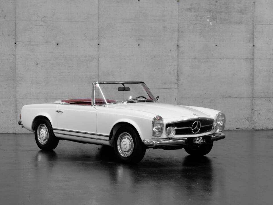 Immagine 6/40 di Mercedes-Benz 230 SL (1966)