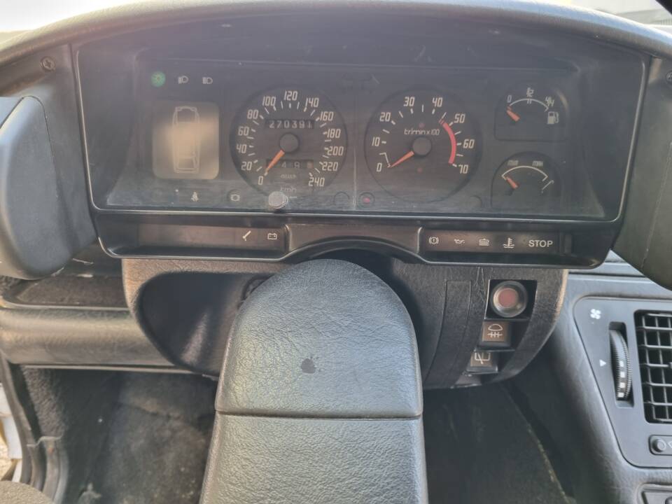 Bild 49/95 von Citroën CX 25 Turbo Diesel Break Heuliez (1987)