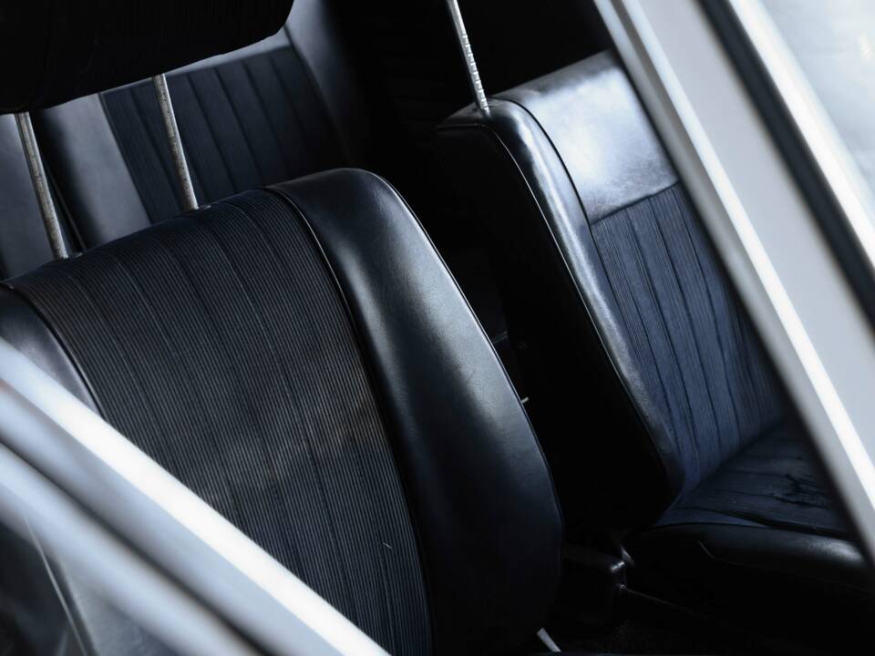Bild 18/33 von BMW Touring 2000 (1973)