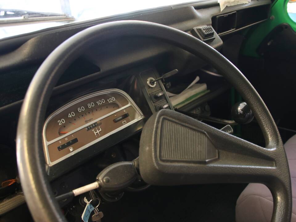 Image 15/35 de Citroën 2 CV 6 (1987)