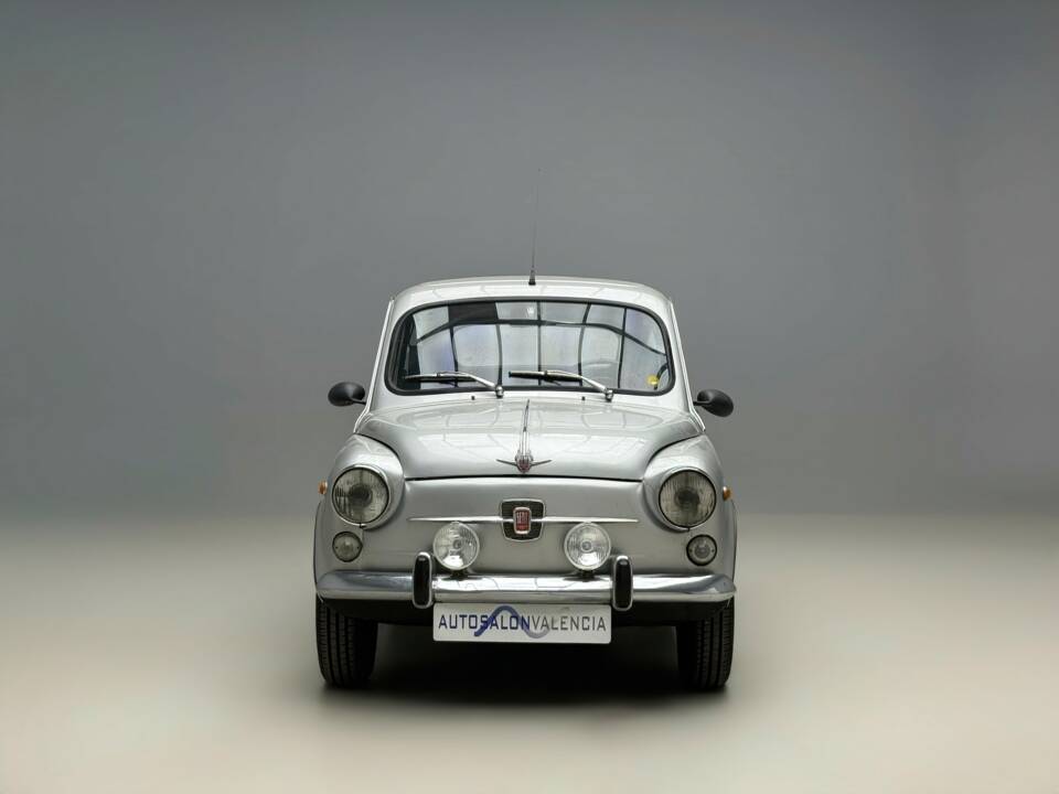 Immagine 3/20 di SEAT 600 L (1972)