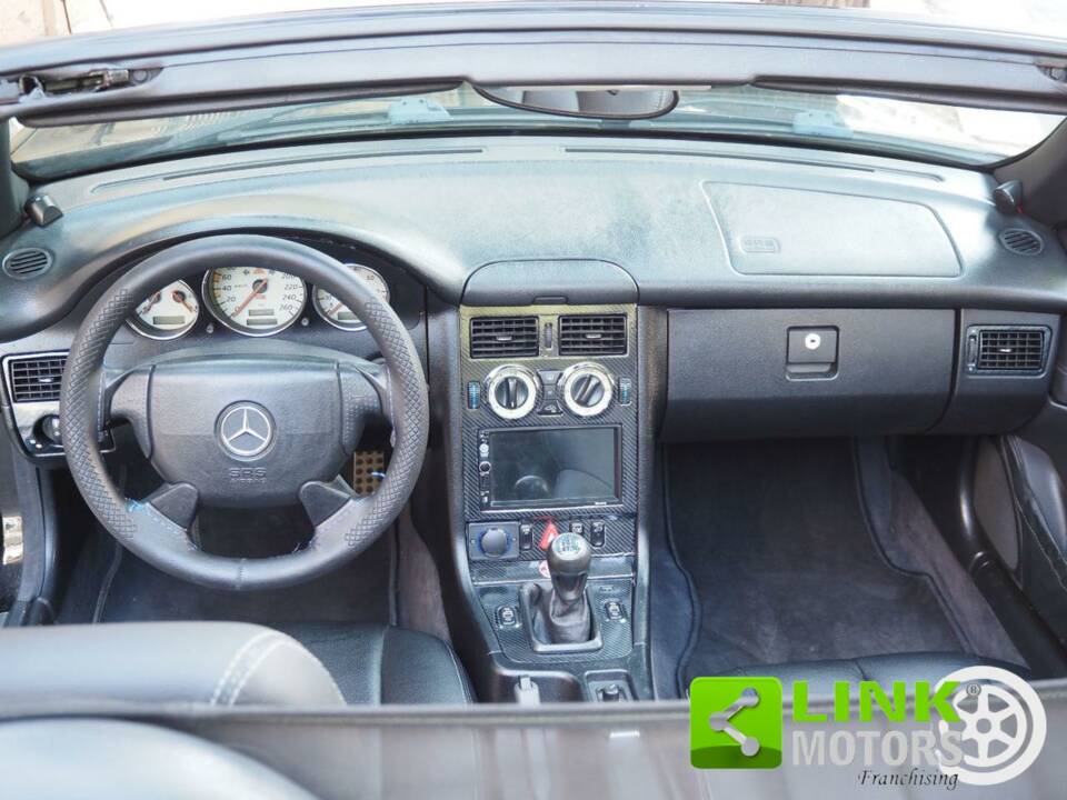 Image 4/10 of Mercedes-Benz SLK 200 (1999)