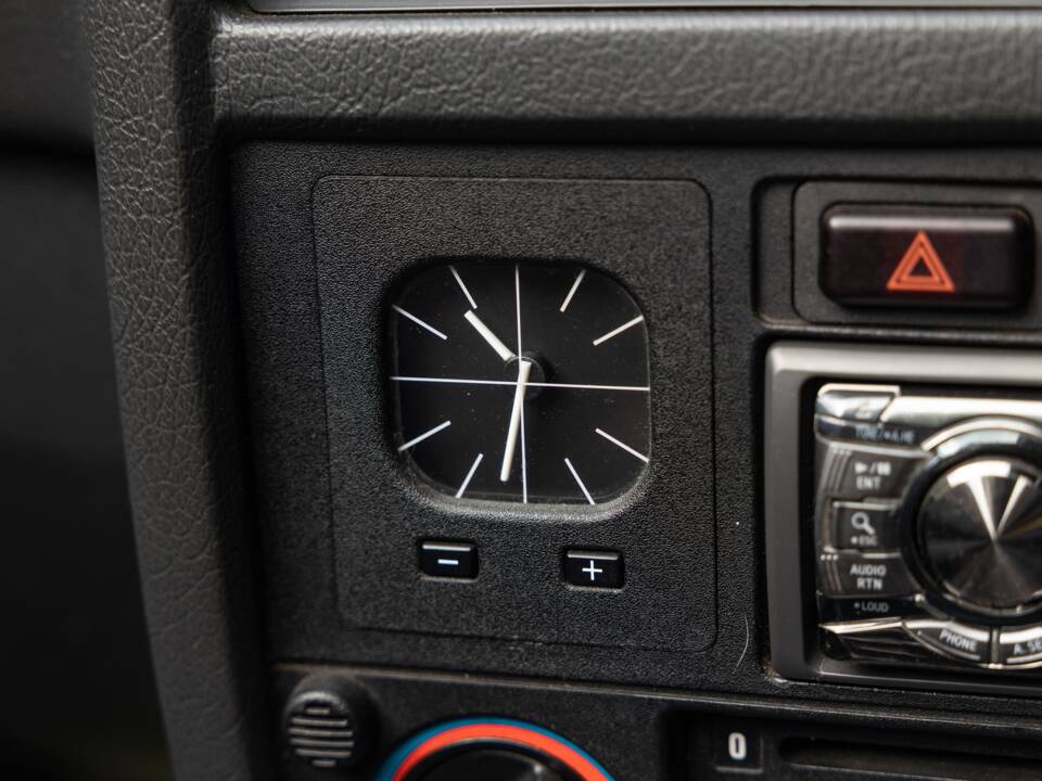 Afbeelding 48/48 van BMW 325i (1990)