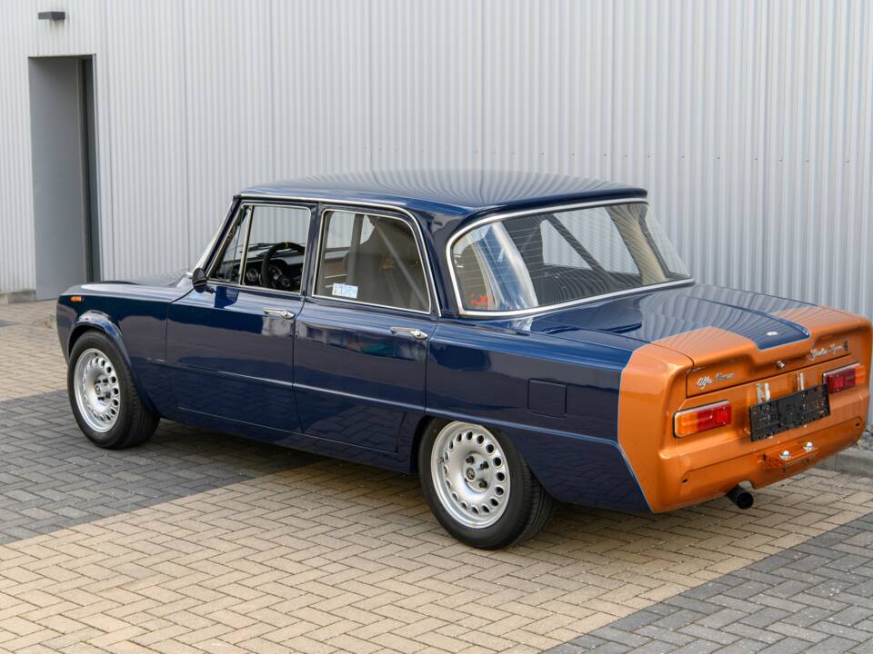 Image 5/56 of Alfa Romeo Giulia Super 1.3 (1974)