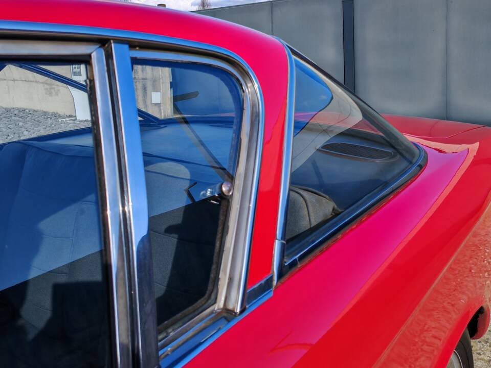 Afbeelding 24/50 van FIAT 2300 S Coupé (1967)