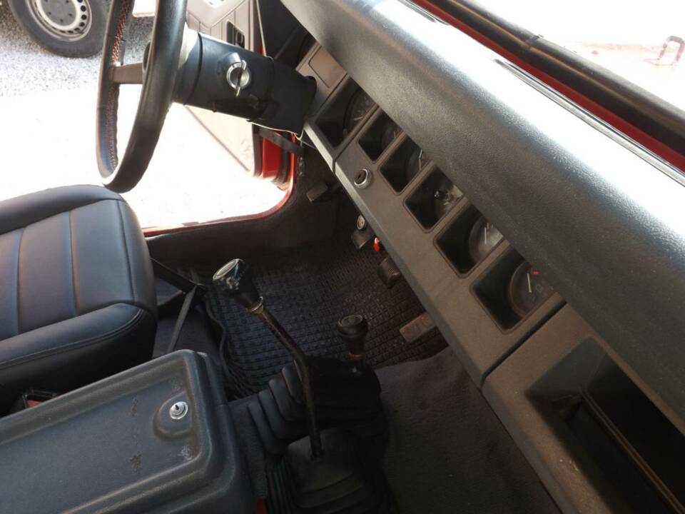 Image 23/50 of Jeep Wrangler 2.5L (1990)