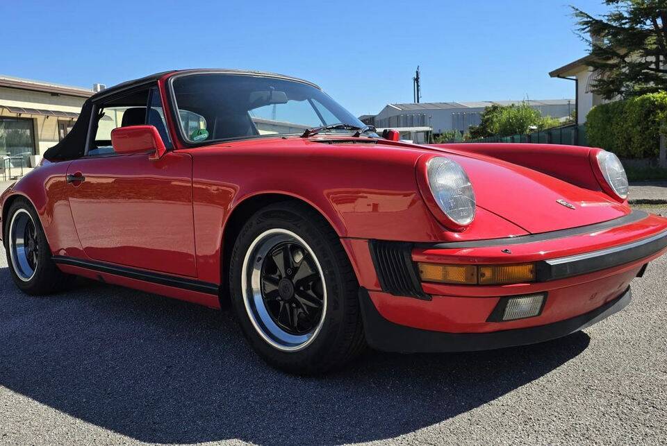 Bild 1/8 von Porsche 911 Carrera 3.2 (1986)