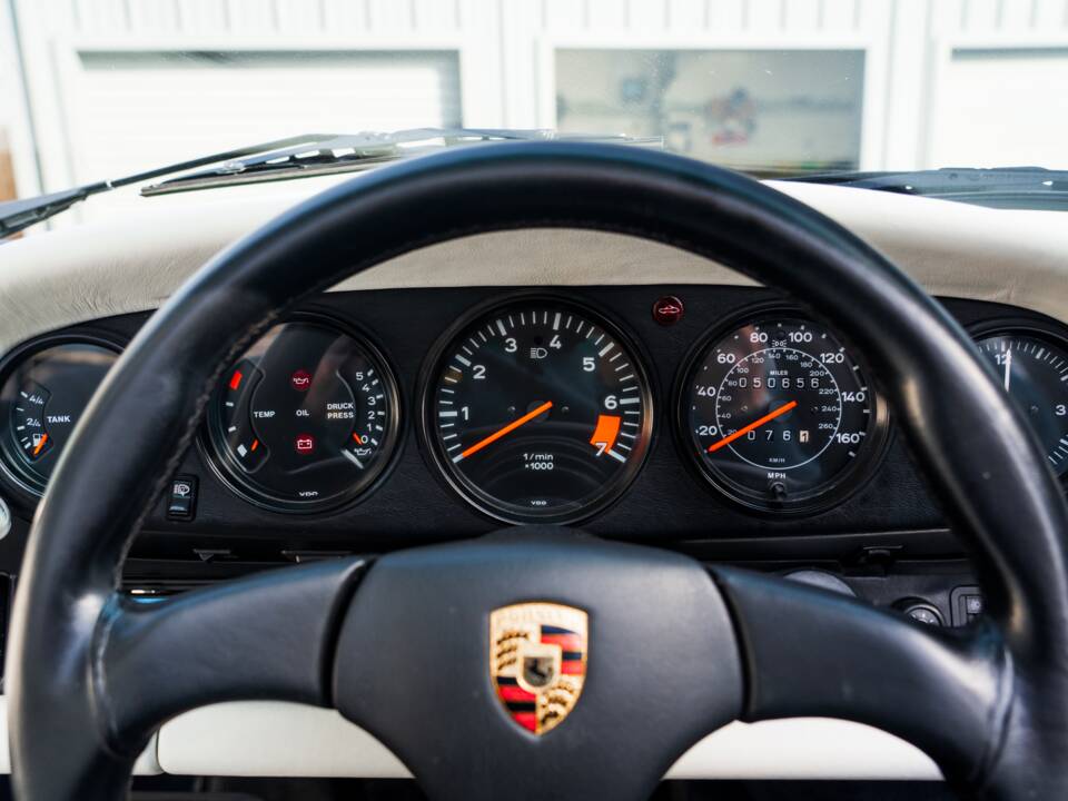 Bild 38/60 von Porsche 911 Carrera 3.2 (1987)