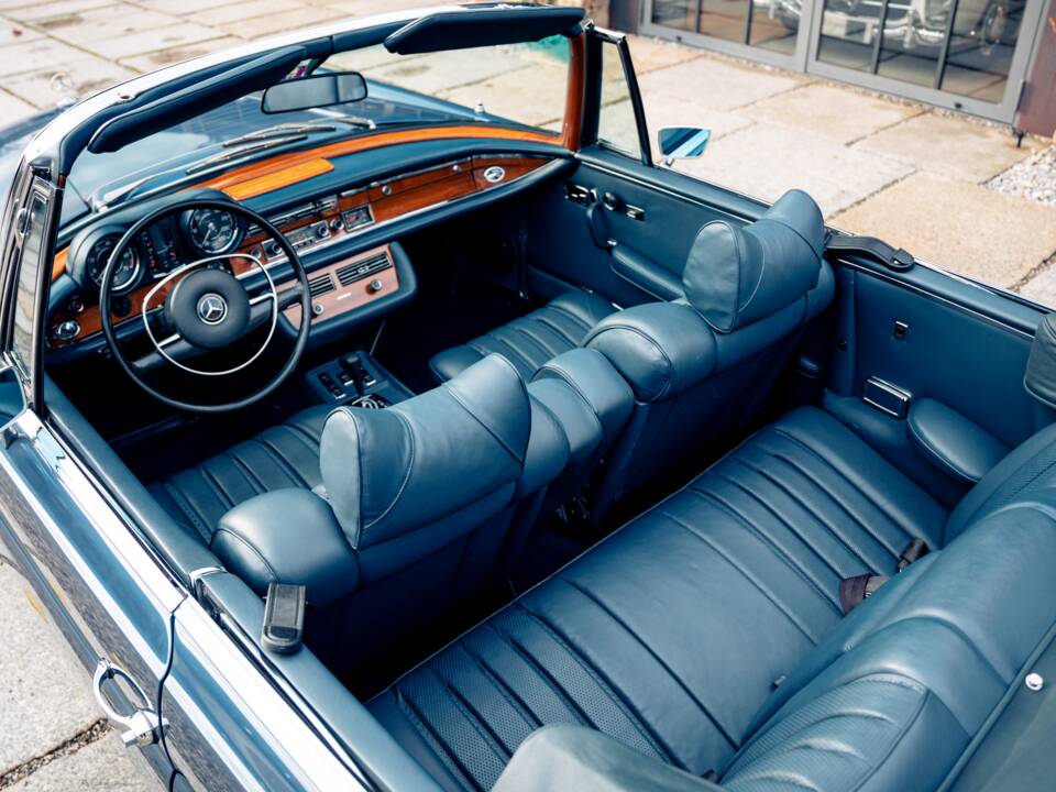 Bild 11/16 von Mercedes-Benz 280 SE 3,5 (1971)